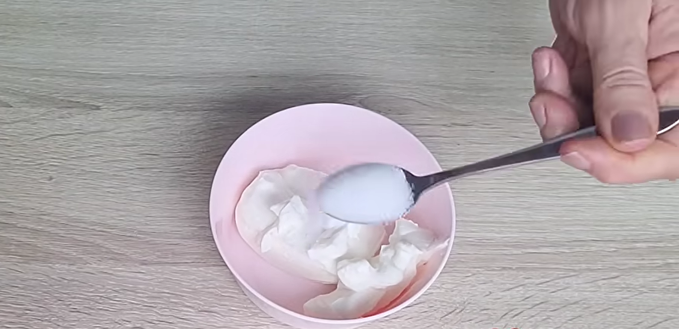яблучний рулет з сирним кремом